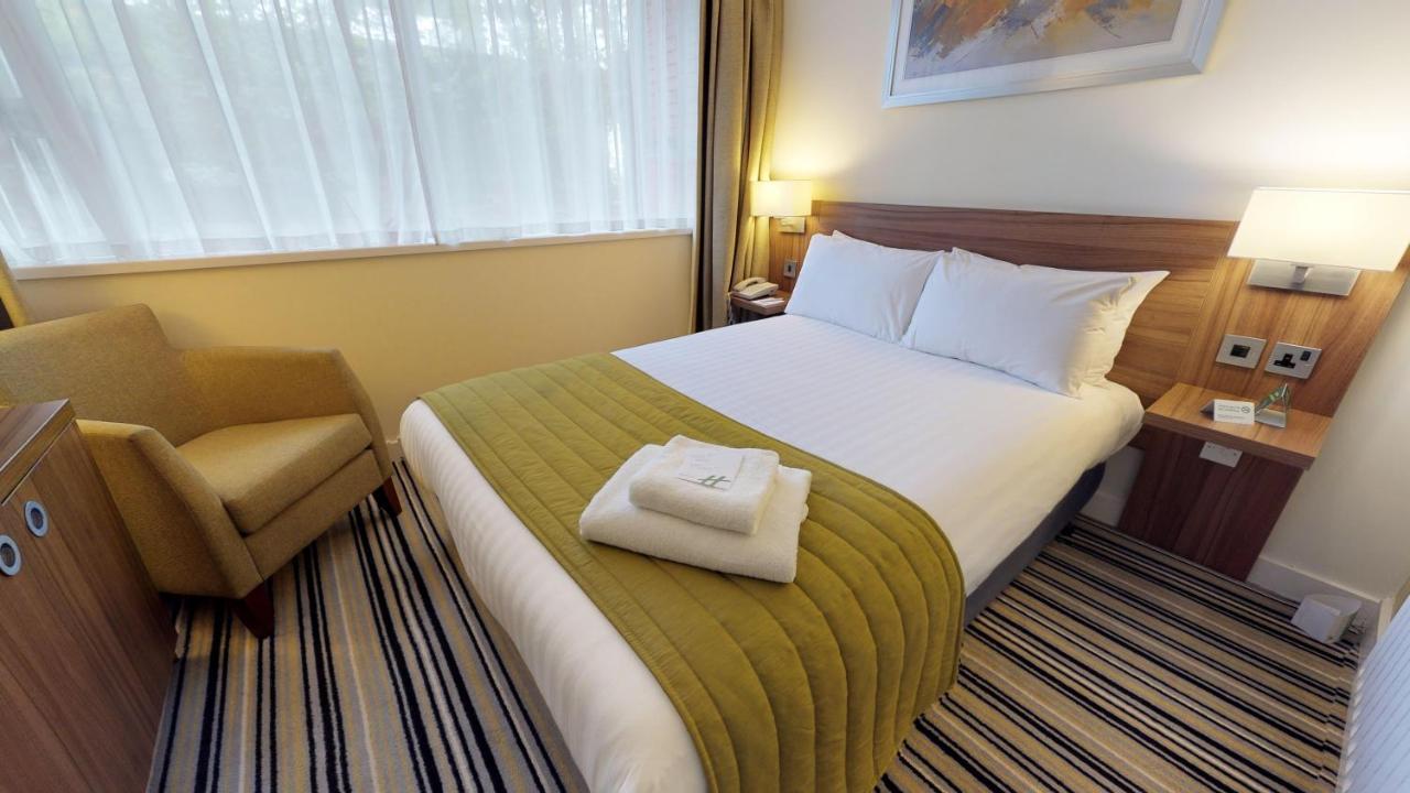 Holiday Inn Runcorn M56 Junction 12 By Ihg Экстерьер фото