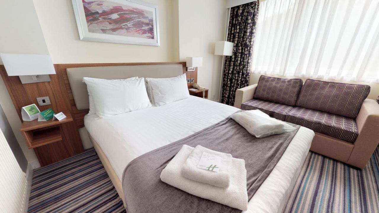 Holiday Inn Runcorn M56 Junction 12 By Ihg Экстерьер фото