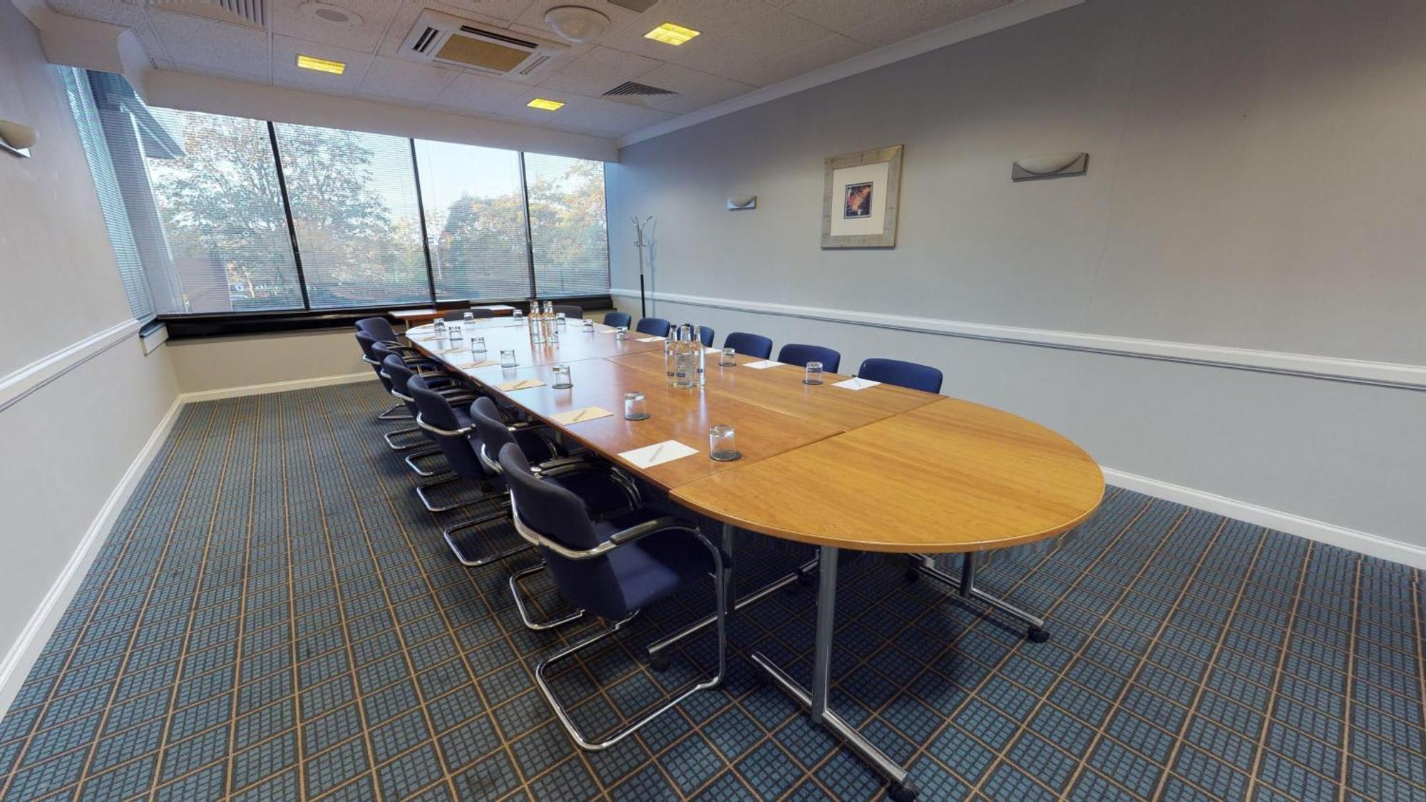 Holiday Inn Runcorn M56 Junction 12 By Ihg Экстерьер фото