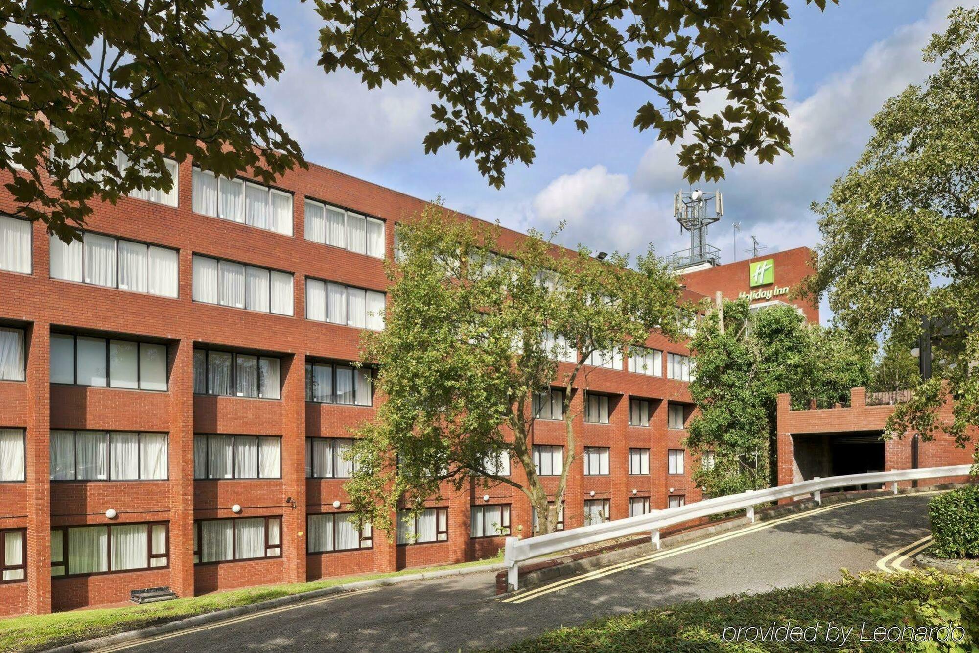 Holiday Inn Runcorn M56 Junction 12 By Ihg Экстерьер фото